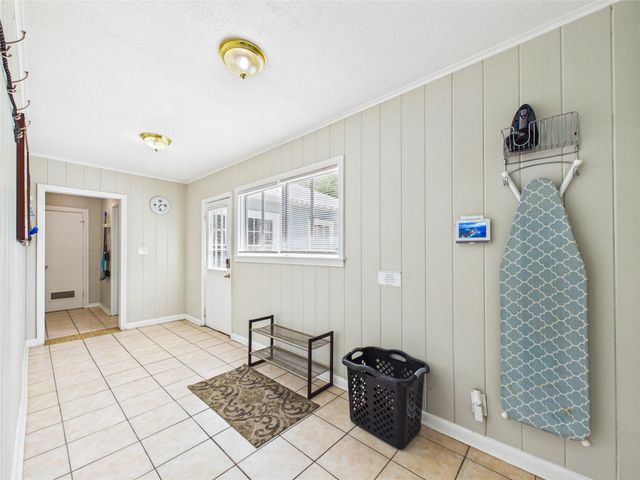 1101 15th Avenue N, Texas City, TX 77590