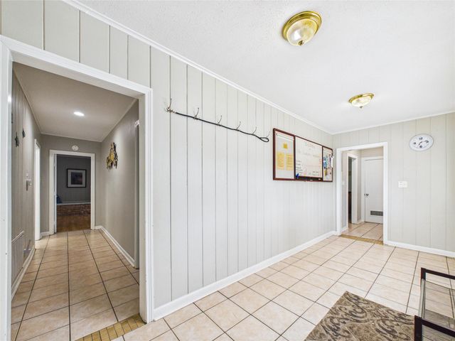 1101 15th Avenue N, Texas City, TX 77590