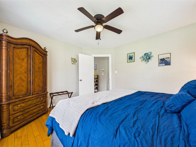1101 15th Avenue N, Texas City, TX 77590