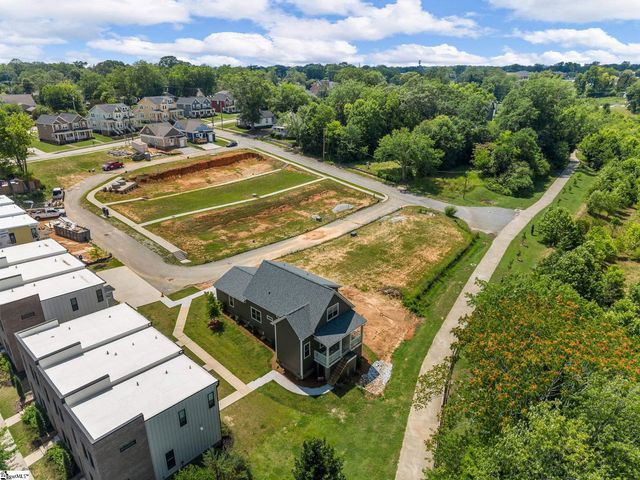 201 Butterfly Creek Alley, Spartanburg, SC 29319