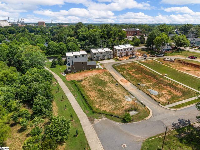 201 Butterfly Creek Alley, Spartanburg, SC 29319