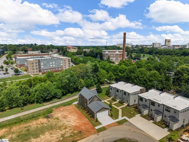 201 Butterfly Creek Alley, Spartanburg, SC 29319
