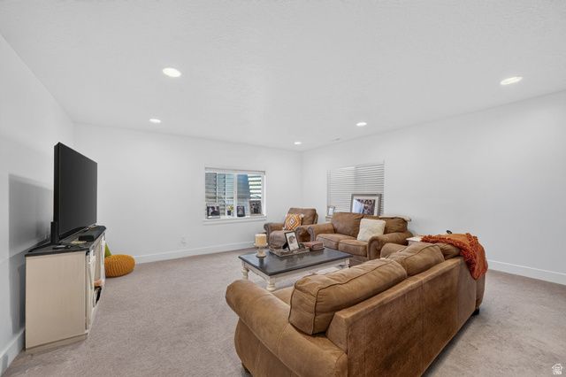 912 E QUEENSMILL LN, Salt Lake City, UT 84106