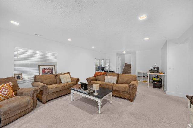 912 E QUEENSMILL LN, Salt Lake City, UT 84106