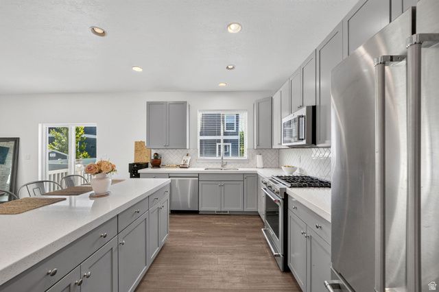 912 E QUEENSMILL LN, Salt Lake City, UT 84106