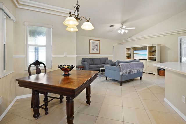 5856 NW Mesa Circle, Port St. Lucie, Port St Lucie, FL 34986
