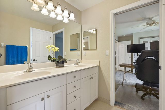 5856 NW Mesa Circle, Port St. Lucie, Port St Lucie, FL 34986