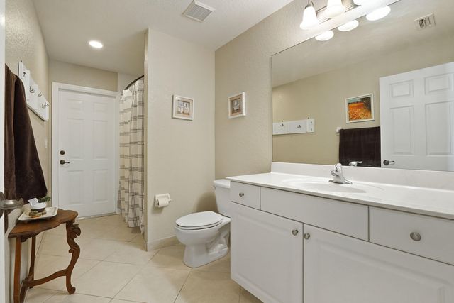 5856 NW Mesa Circle, Port St. Lucie, Port St Lucie, FL 34986