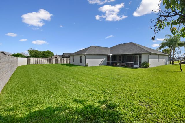 5856 NW Mesa Circle, Port St. Lucie, Port St Lucie, FL 34986