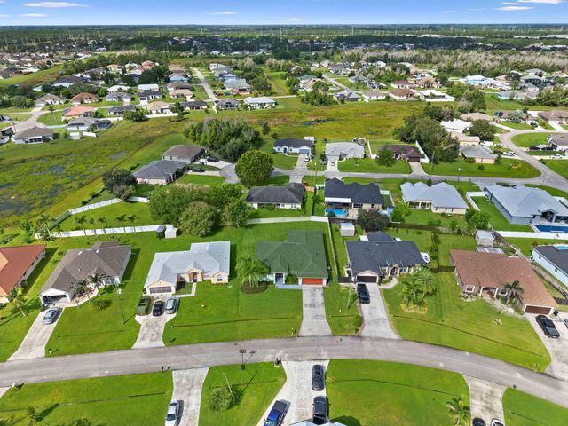 5856 NW Mesa Circle, Port St. Lucie, Port St Lucie, FL 34986