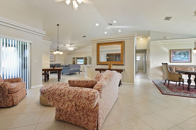 5856 NW Mesa Circle, Port St. Lucie, Port St Lucie, FL 34986