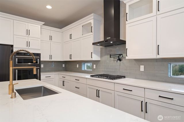 7574 S 130th Place, Seattle, WA 98178