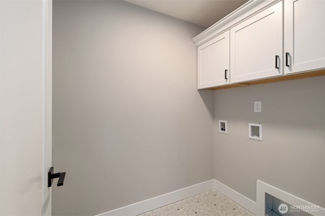 7574 S 130th Place, Seattle, WA 98178