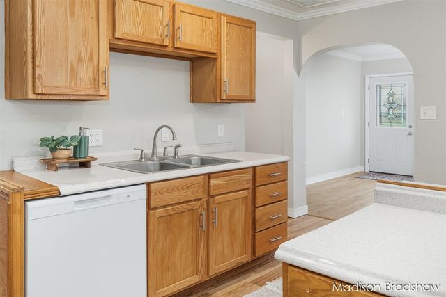 2655 Longfellow Avenue, Wyoming, MI 49509