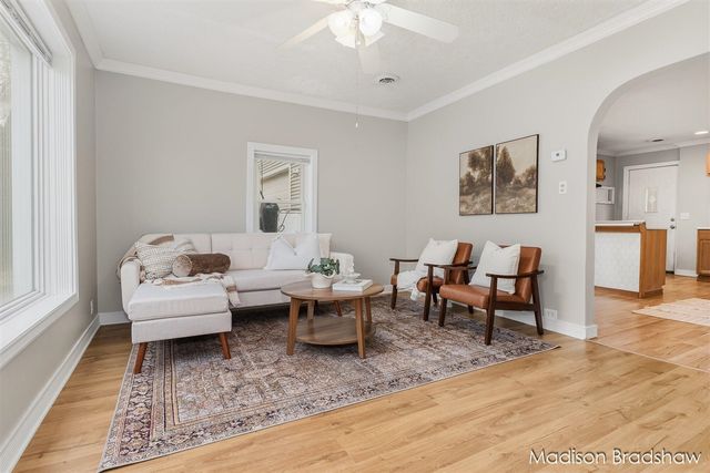 2655 Longfellow Avenue, Wyoming, MI 49509