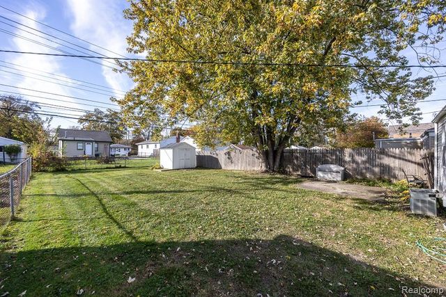 1981 Almont Street, Ferndale, MI 48220