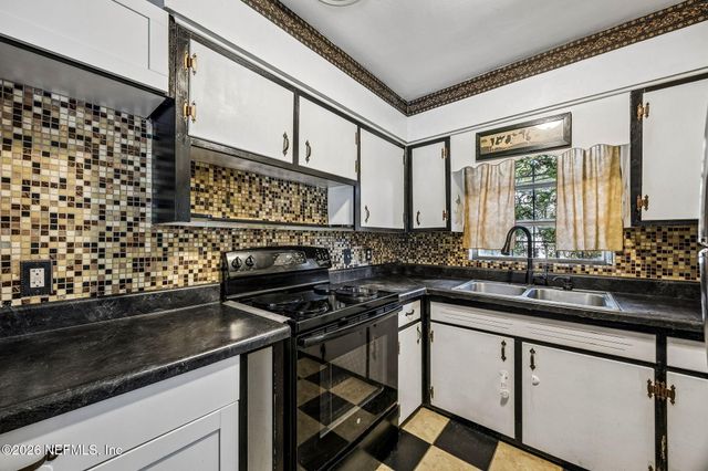 5511 BURDETTE Road, Jacksonville, FL 32211