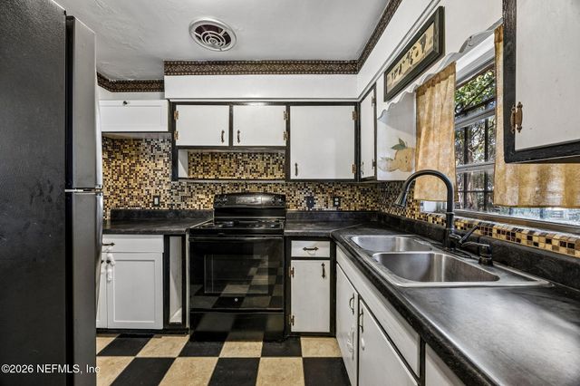 5511 BURDETTE Road, Jacksonville, FL 32211