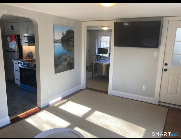 87 East Street, Windsor, CT 06095
