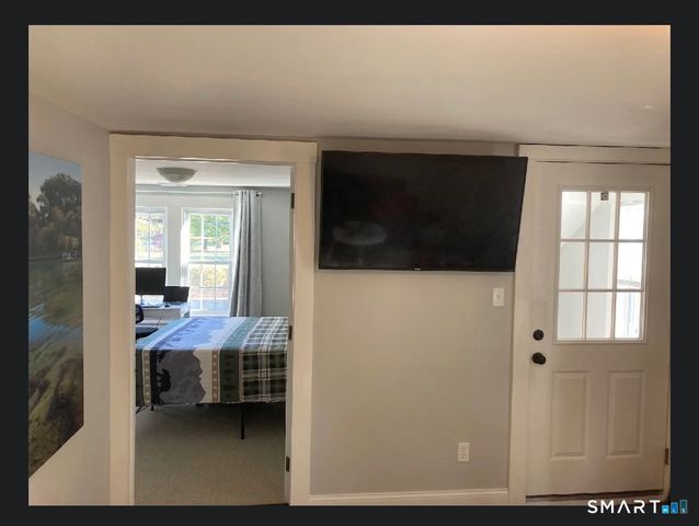 87 East Street, Windsor, CT 06095