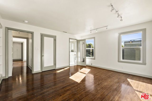 803 N Rexford Drive, Beverly Hills, CA 90210