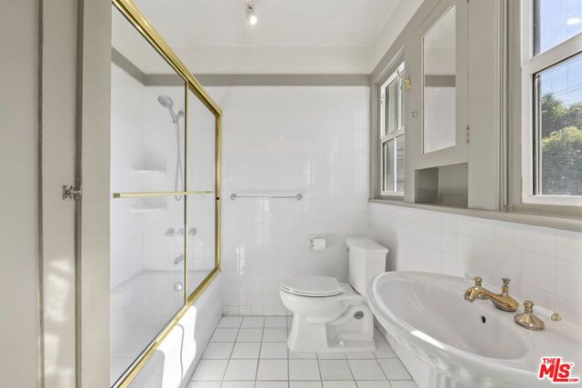 803 N Rexford Drive, Beverly Hills, CA 90210