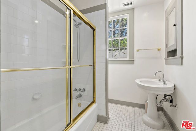 803 N Rexford Drive, Beverly Hills, CA 90210