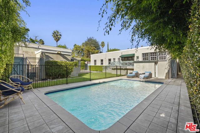 803 N Rexford Drive, Beverly Hills, CA 90210