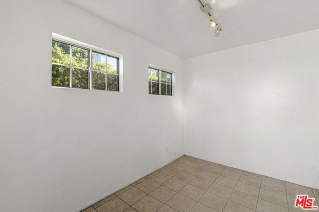 803 N Rexford Drive, Beverly Hills, CA 90210
