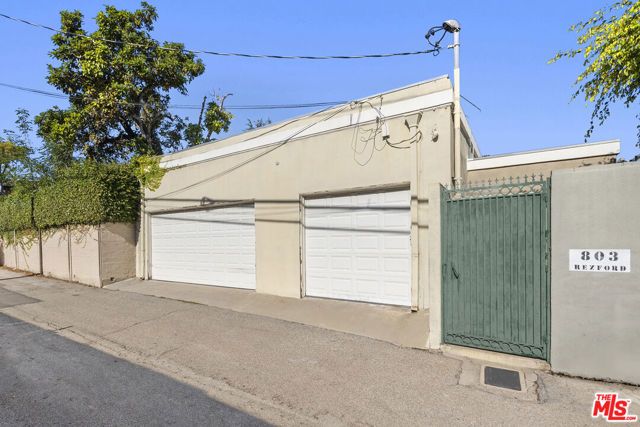 803 N Rexford Drive, Beverly Hills, CA 90210