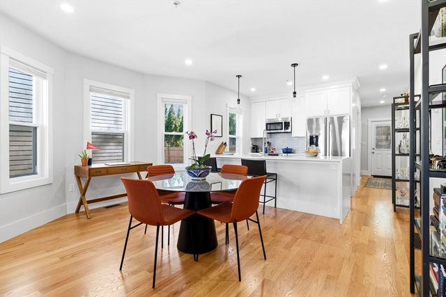 32 Cambridge Terrace 1, Cambridge, MA 02140