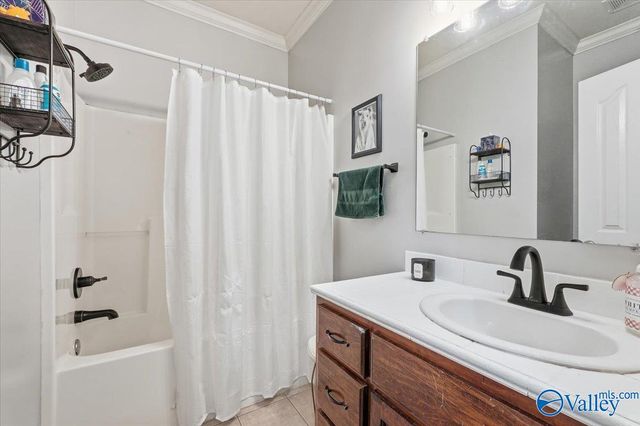 110 Hickory Glen Circle, Huntsville, AL 35811