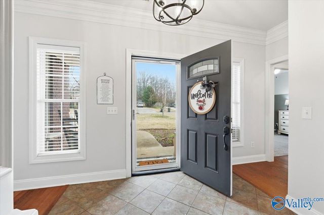 110 Hickory Glen Circle, Huntsville, AL 35811