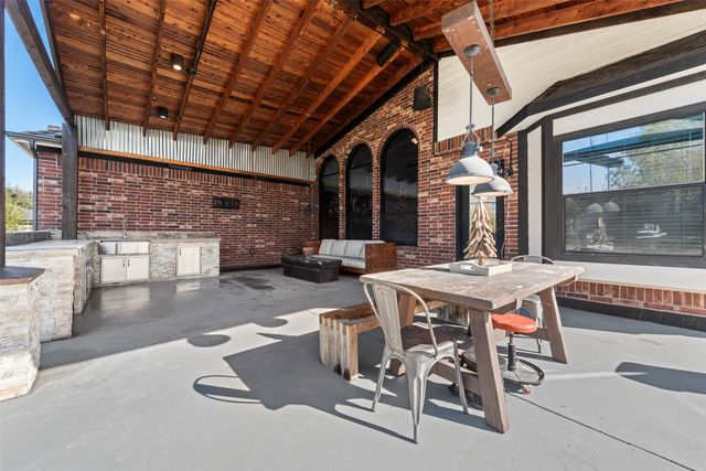 2348 Clark Trail, Grand Prairie, TX 75052