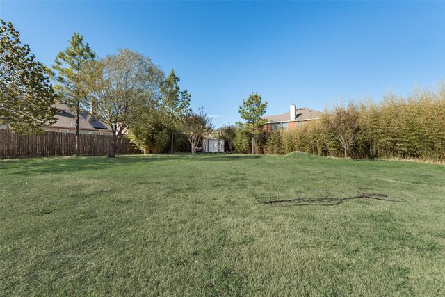2348 Clark Trail, Grand Prairie, TX 75052