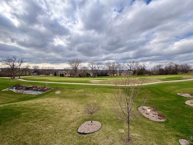 9401 Bellflower Lane, Norwalk, IA 50211