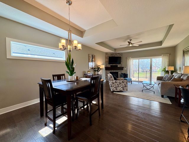 9401 Bellflower Lane, Norwalk, IA 50211