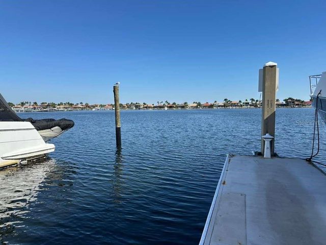 102 RIVIERA DUNES WAY C29, Palmetto, FL 34221
