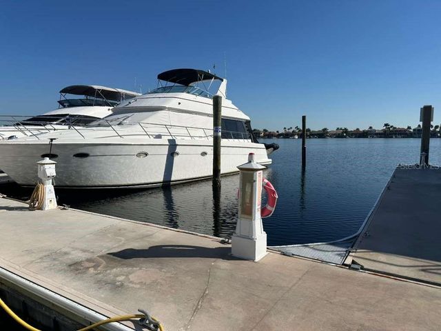 102 RIVIERA DUNES WAY C29, Palmetto, FL 34221