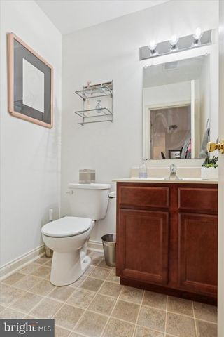 220 PRIMROSE LN, Ambler, PA 19002