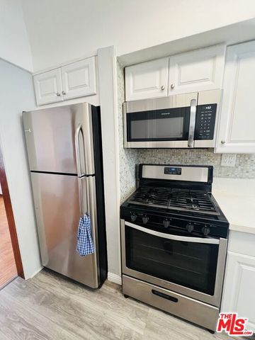 1271 W 81st Street, Los Angeles, CA 90044
