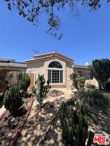 1271 W 81st Street, Los Angeles, CA 90044