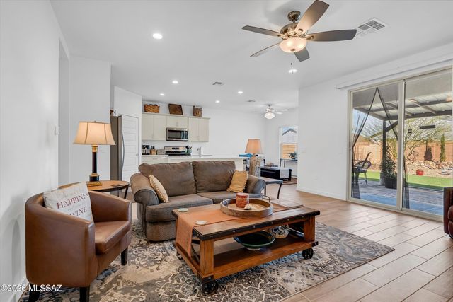 656 W Wilkinson Street, Vail, AZ 85641