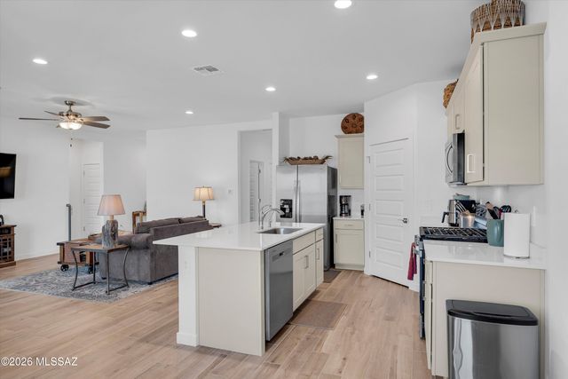 656 W Wilkinson Street, Vail, AZ 85641