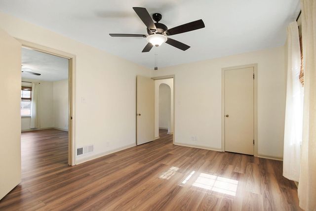 608 SANTA FE TRAIL, Boonville, MO 65233