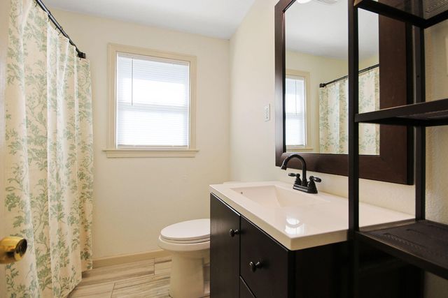 608 SANTA FE TRAIL, Boonville, MO 65233