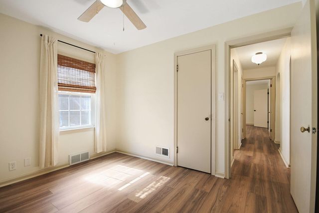 608 SANTA FE TRAIL, Boonville, MO 65233