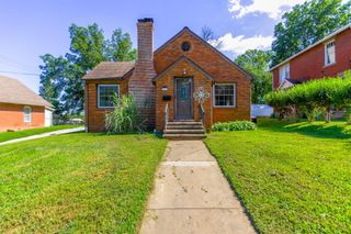 608 SANTA FE TRAIL, Boonville, MO 65233