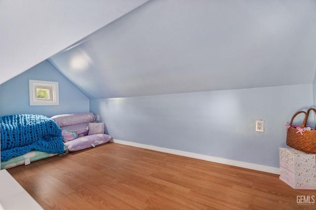 6408 Angel Falls Court, Bakersfield, CA 93313