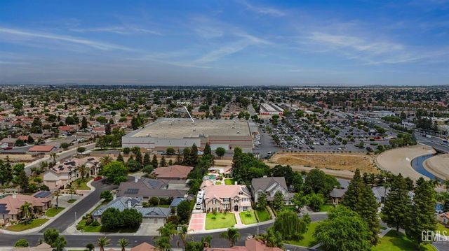 6408 Angel Falls Court, Bakersfield, CA 93313